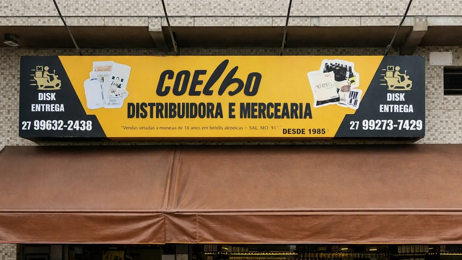 Fachada da Coelho Distribuidora e Mercearia em Santo Antônio, Vitória ES